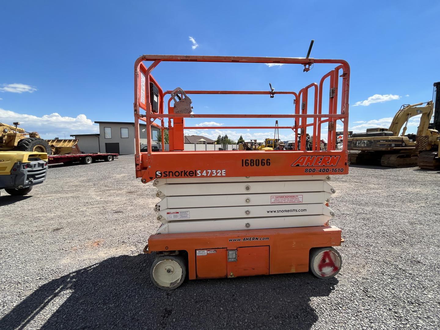 ./imagenes/INVOICE/2019/16862/ASCENSOR TIPO TIJERA SNORKEL S4732E (32).JPG